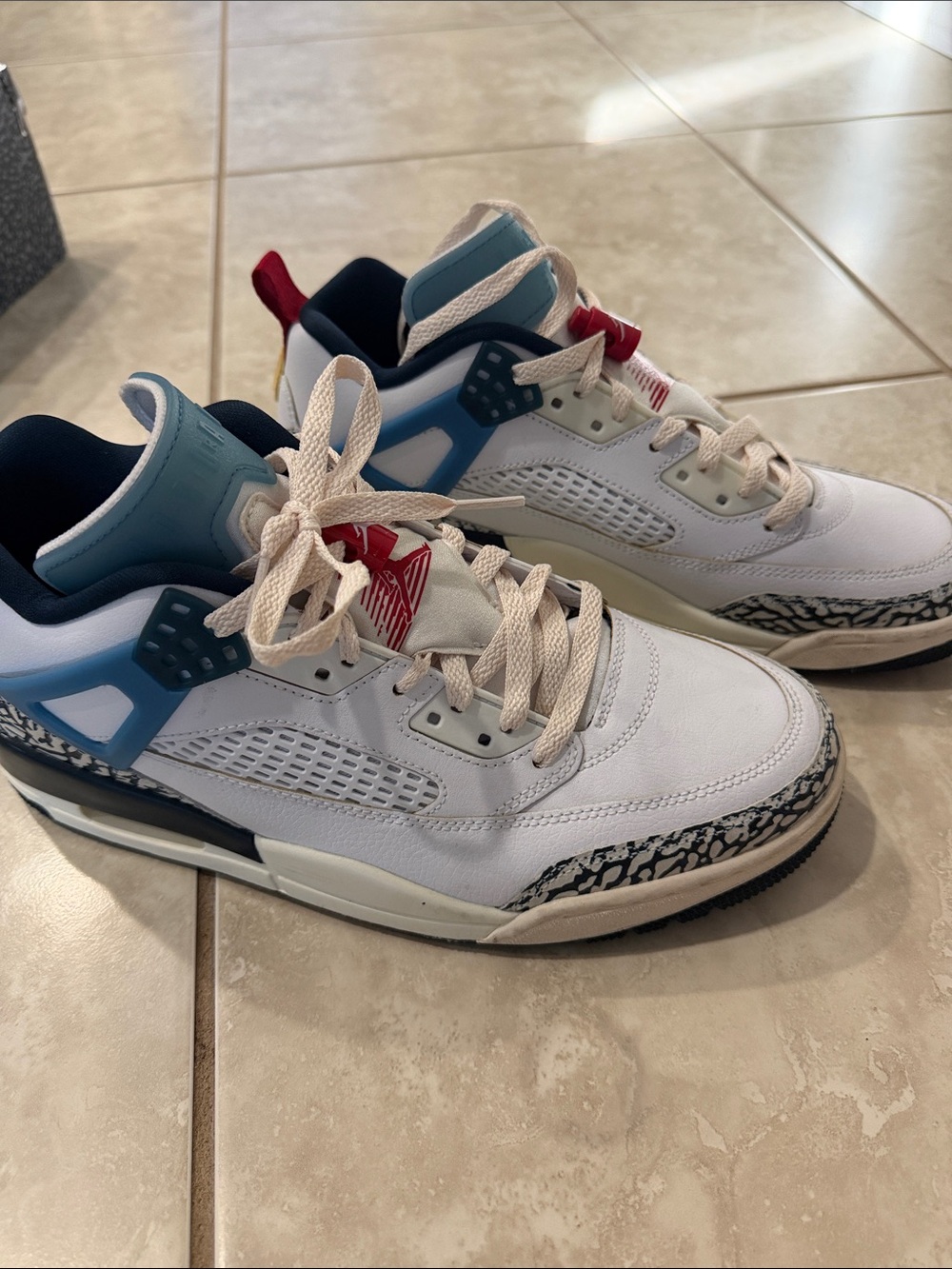 Jordan Spizike Low